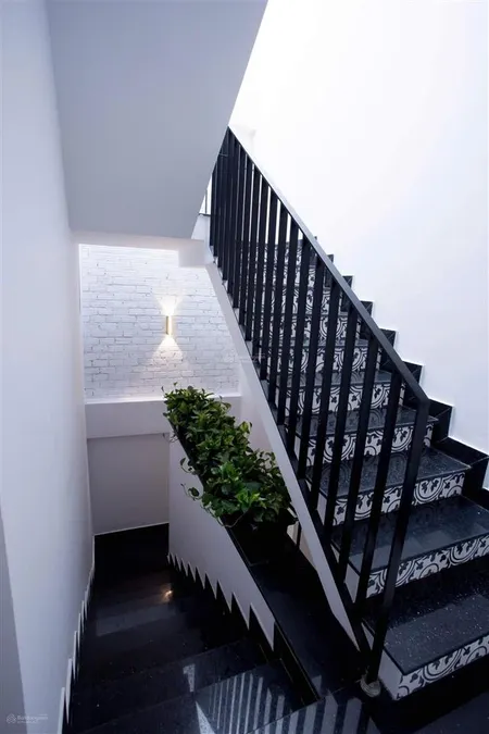 Bán căn hôn 3 tầng 81m2 hơn 8tỷ