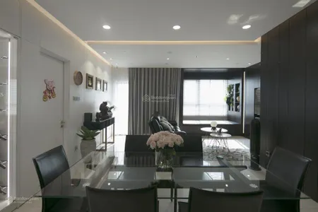 Bán nhanh căn hộ 2pn nội thất đẹp tại chung cư everrich quận 5. 0915 194 ***
