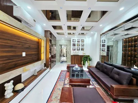 Siêu phẩm xuân la 6 tầng thang máy nhà mới như khách sạn 5sao diện tích 40m2 mặt tiền 4,3m.