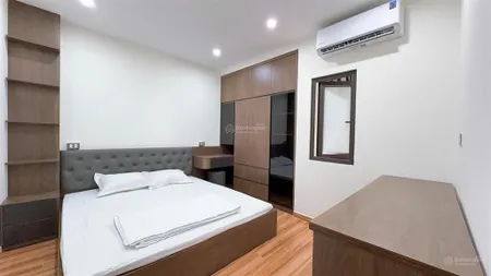 Chính chủ bán tòa apartment xây mới 9 tầng. gần phố, thông hồ, ô tô 7 chỗ đỗ. giá 53.8 tỷ