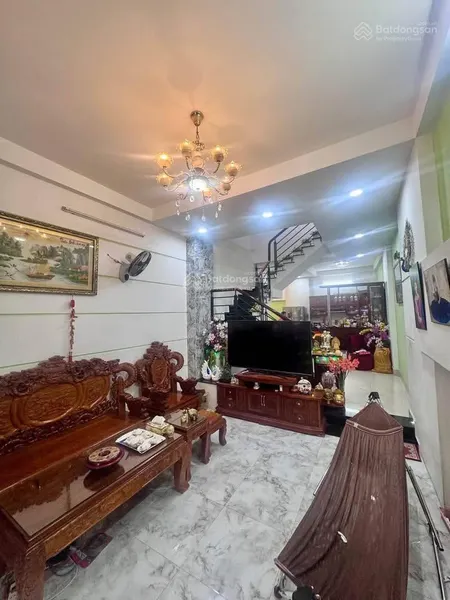 Hxh thông sát mt phạm văn chiêu, gò vấp. 101m2. nở hậu. 3 tầng. chỉ 8tỷ9