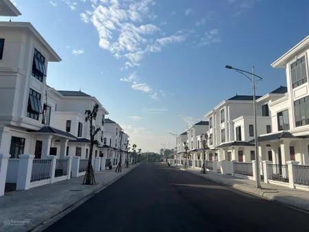 Biệt thự vị trí đắc địa, thuận tiện đặt trụ sở công ty, văn phòng đại diện ngay cảng đình vũ