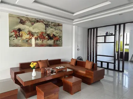 Bán nhà 3 tầng mặt tiền kinh doanh ngã 3 ngự bình & hùng vương trung tâm huế giá 14,x tỷ