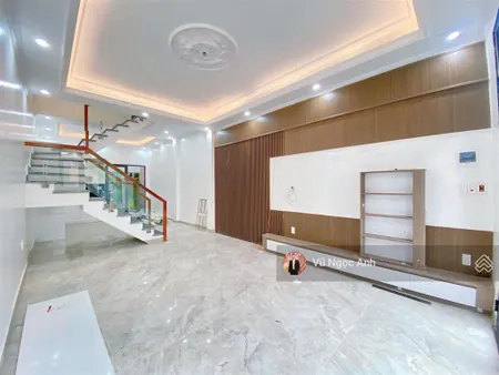 Bán gấp nhà đẹp tiền phong 4 ngủ ngõ rộng đông tứ trạch chính chủ!