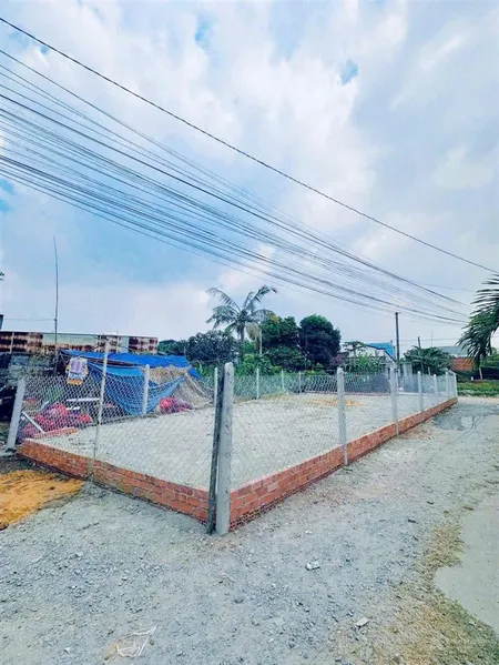 Hàng tiệt chủng đất 3 mặt tiền xuân thới đông diện tích 5.28m nở hậu 9.91 dài 18m,