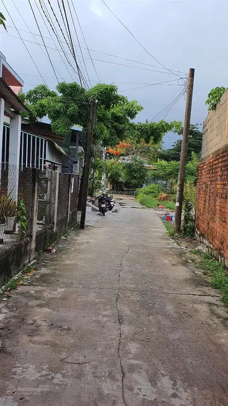 Chính chủ bán đất tặng nhà cấp 4 lô 2 lê minh công, la gi