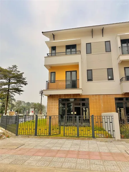 Căn góc 2 mặt tiền siêu vip ngay cổng chính centa riverside đẹp nhất toàn khu, giá chủ đầu tư