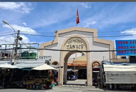 Bán nhà mặt tiền đường số 10m 2 tầng ngang 5m dài 15m ngay chợ tân mỹ quận 7 chỉ 9.7tỷ tl