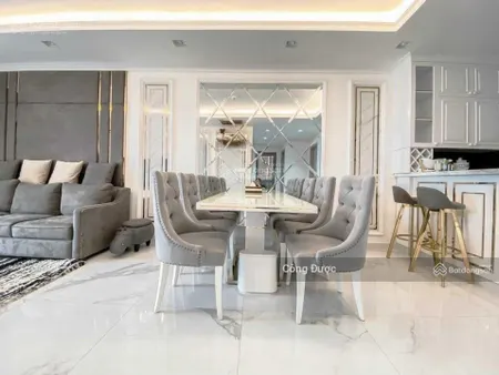 Bán cc đẹp tại oriental plaza 685 âu cơ, giá 5,1 tỷ, 105m2, 3pn, 3wc, view hb, 0906 247 ***
