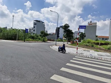Bán đất mặt phố cự khối, long biên, 120m2, giá 47.5 tỷ, ô tô tránh, vỉa hè, kinh doanh tốt, đắc địa