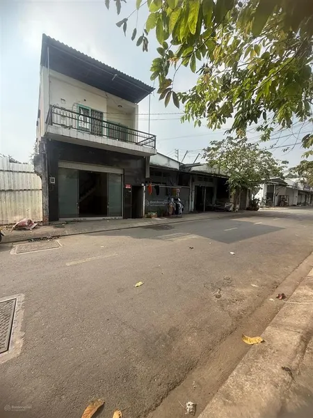 Bán 4 lô đất mới ra sổ, ngay bà điểm 4 gần quốc lộ 1a. thuộc bà điểm hóc môn
