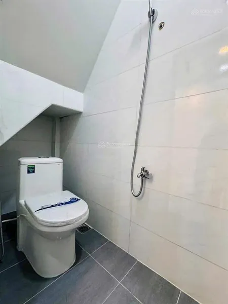 Bán nhà riêng 1,35 tỷ, dt sử dụng 15,9m2 tại tôn đản, p 10, q4, hcm