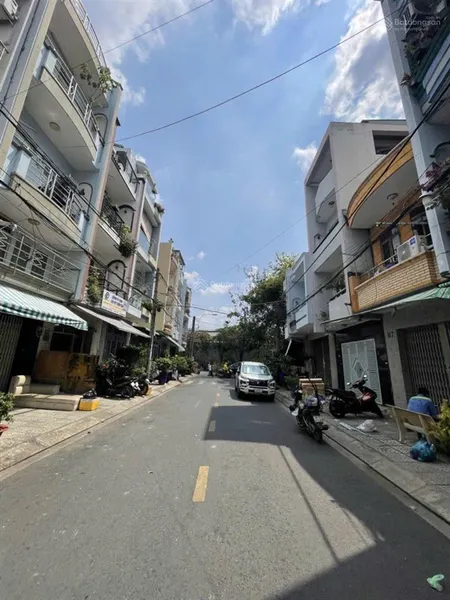 7tỷ500 64m2(4*16) 5pn nội khu bình phú q6