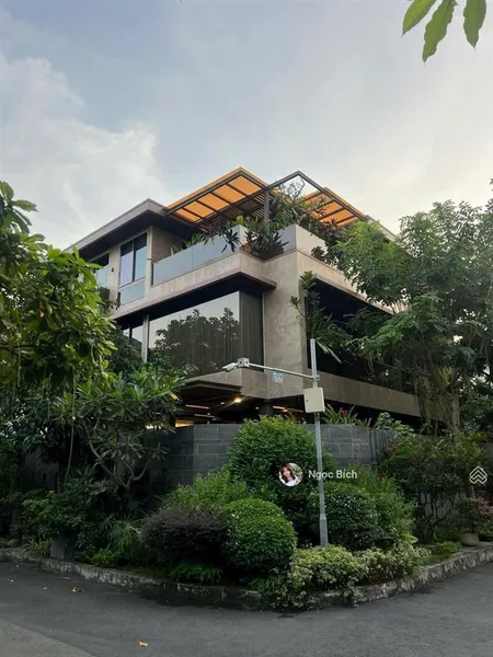 Bán căn góc hai mặt tiền biệt thự đơn lập nam thông 3, phú mỹ hưng nhà đẹp giá đầu tư 98 tỷ có tl