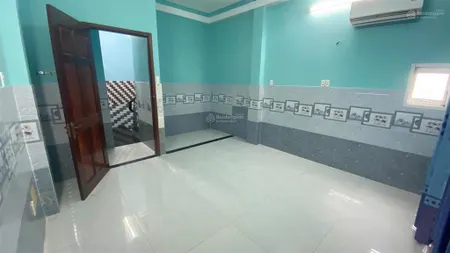 Nhà 4 tấm sát đh công thương ngang lớn 4,5ty