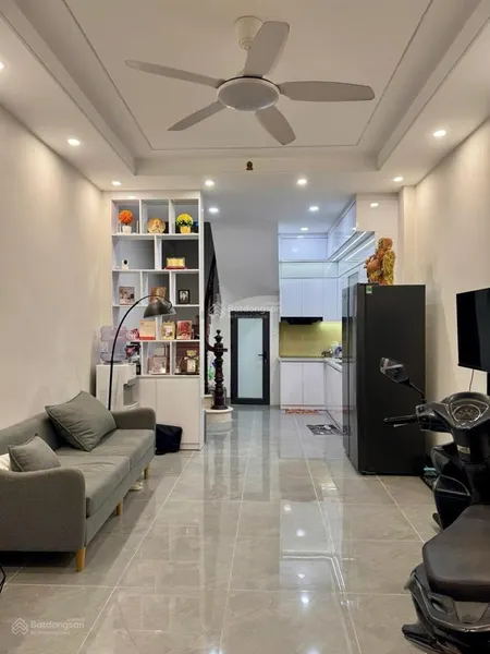 Ngọc hà phố vip, ngõ nông, thông các ngả, ba gác đỗ cửa, ô tô cách 20m, sổ cc, 40m2*5t
