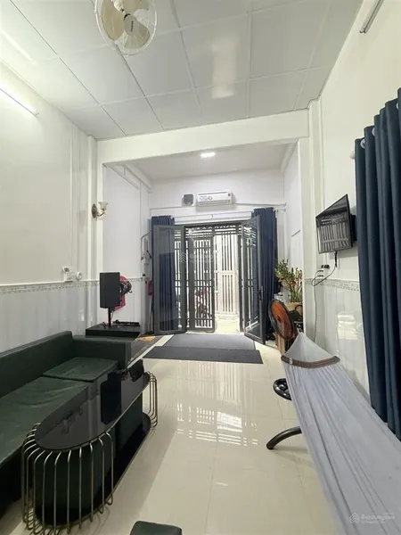 Nhà đẹp vào ở ngay đường bình thới quận 11 gần vòng xoay lê đại hành ngay vòng xoay