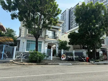 Bán biệt thự đơn lập mỹ văn phú mỹ hưng giá tốt nhất chỉ 86 tỷ! gọi 0931 155 *** bích để xem nhà