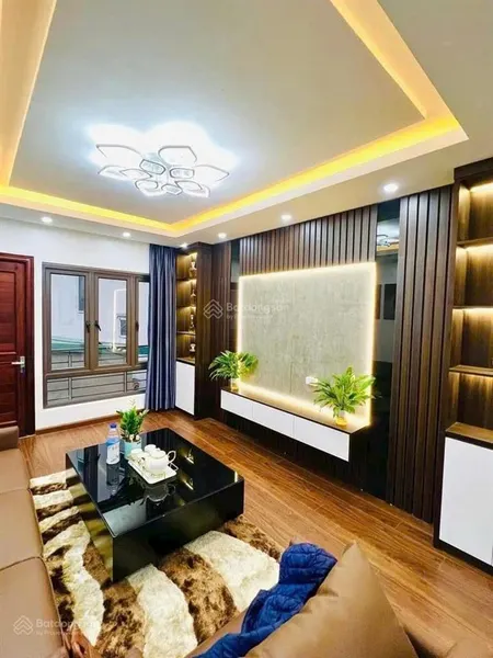 Bán nhà dân p. tây hồ, gần hồ tây, 50m ra ô tô, 10.45tỷ.