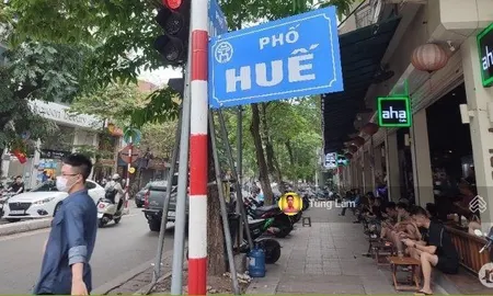 Mặt tiền 15m mặt phố huế, thổ cư toàn bộ dt 400 giá 800tr/m2