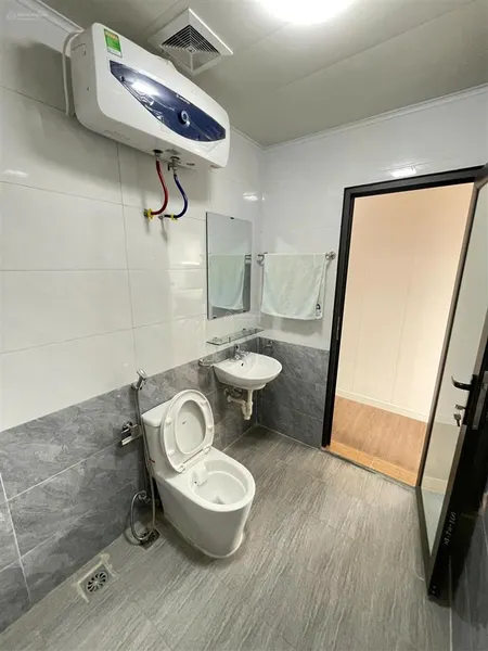 Bán căn góc đẹp nhất thống nhất n3, 3 phòng ngủ 2vs tầng trung, đầy đủ nội thất cđt, còn mới nguyên