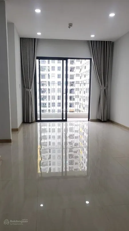Cần bán căn góc chung cư bcons garden đường phạm hữu lầu dĩ an hcm, loại 2 phòng ngủ 2wc tầng cao