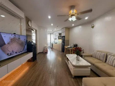 Bán chung cư tháp doanh nhân, hà đông, 2 ngủ 2 wc, full nội thất ở ngay, 66m2 giá 4.2 tỷ