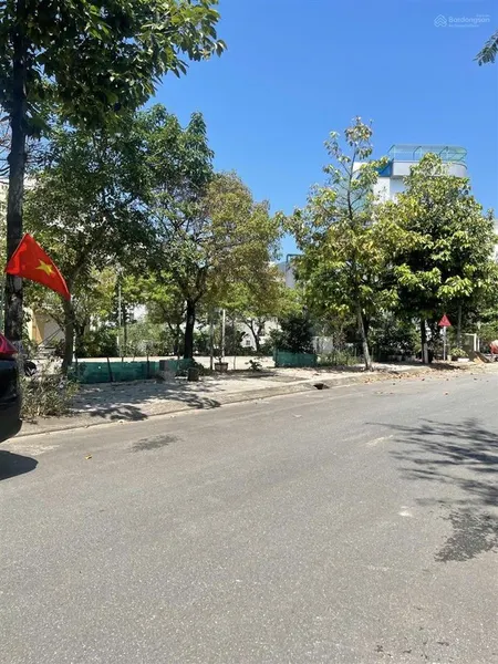 Bán đất mặt tiền mân quang sơn trà view công viên ngang 7m sổ a4 vuông đẹp khu quân đội an