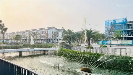 Bán biệt thự sl3 tầng centa ryver side dt 180m2 giá 12,5 tỉ cam kết giá rẻ nhất thị trường .