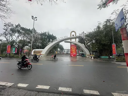 Chủ nhà nhờ bán đất khu phân lô vỉa hè võ thị sáu ngay gần hồ lô góc 2 mặt xây biệt thự cực đẹp
