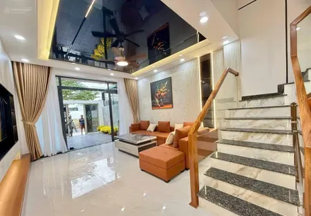 Nhà 3 tầng, có tum trục đường số 47 kđt mỹ gia
