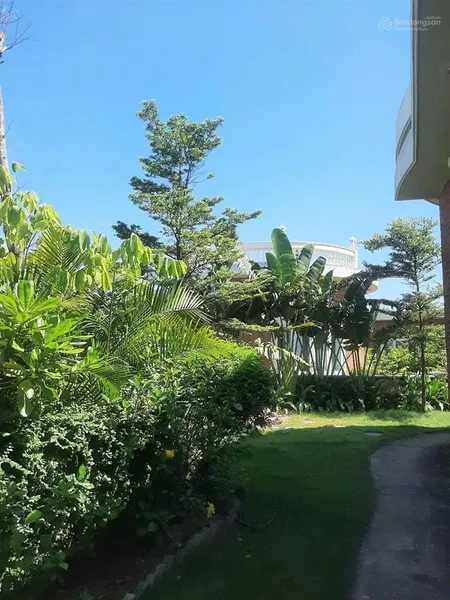 Bán biệt thự đơn lập view biển paraside hoa tiên, hà tĩnh 464m2. hoàn thiện đẹp. 13.5 tỷ tl nhanh