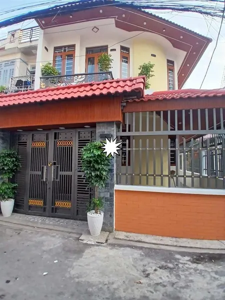 Bán nhà lô góc 2 tầng kiểu biệt thư mini dt 90m2 ngang 8m hxh thới an 16, chỉ 5.850 tỷ