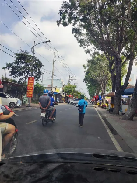 Bán gấp nhà mặt phố 134m2, 4,7 tỷ, ở đường mậu thân, p phước hậu, vĩnh long