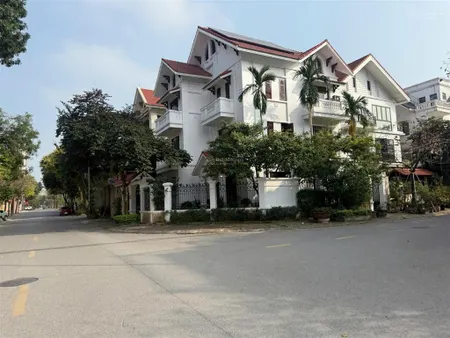 Cần bán nhà biệt thự liền kề sài đồng long biên.