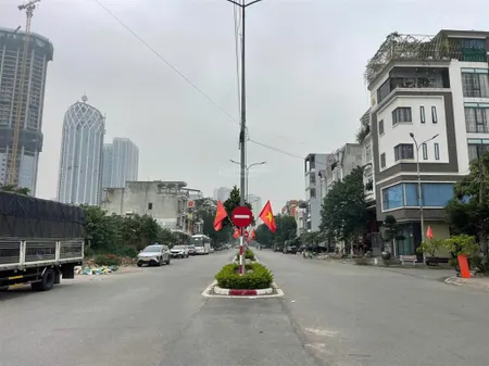 Mặt đường 30m đất lô 9 lê hồng phong sau cấp 3 trần phú (e66) 0917 696 ***