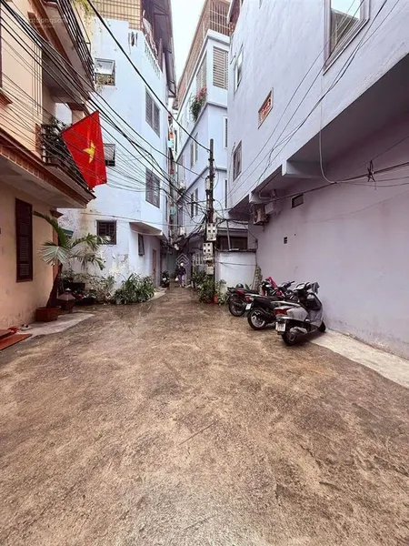 Bán nhà riêng tại yên lãng, 2,3 tỷ, 9m2, 2pn, 4 tầng hàng tuyệt chủng