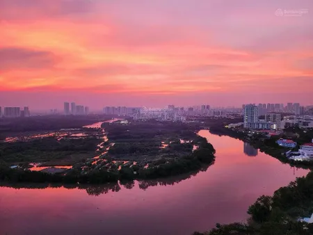 Cần bán gấp penthouse phú mỹ hưng, 260m, giá 15 tỷ, 4pn, 4wc. . 0919 243 ***