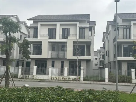 Sốc giá khu đông biệt thự 180m chỉ 17,3 tỷ! ngay cầu phù đổng gia lâm cách hồ gươ