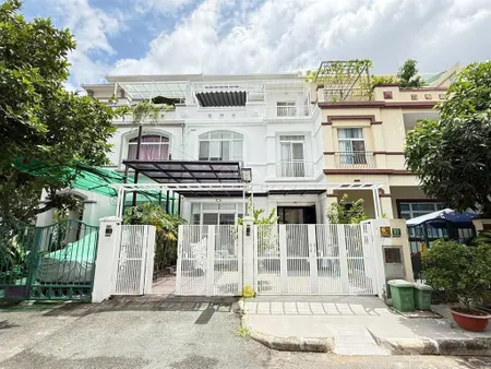 Bán nhanh biệt thự liền kề pmh giá tốt nhất toàn khu 0908 355 *** chính chủ