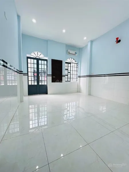 Quá ngon 50m2 (4.2x12) 2 tầng btct kiên cố ngay emart phan huy ích chỉ 4.95 tỷ.