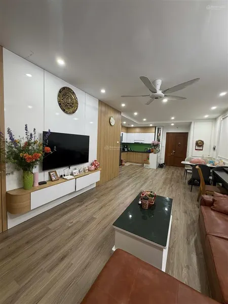 Cần bán nhanh căn góc 106m2 tầng trung toà victoria văn phú full nội thất 7 tỷ