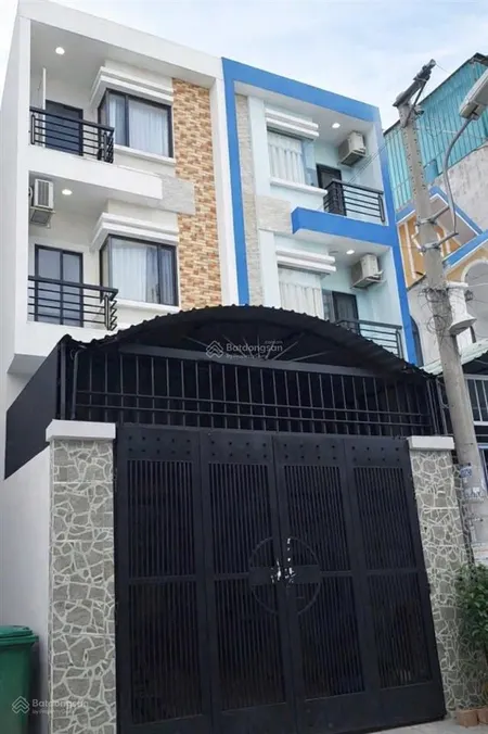 Thới an 22, quận 12, 3 tầng dt 100m2 giá 5,95 tỷ gần ubnd quận 12 100m ra lê thị riêng