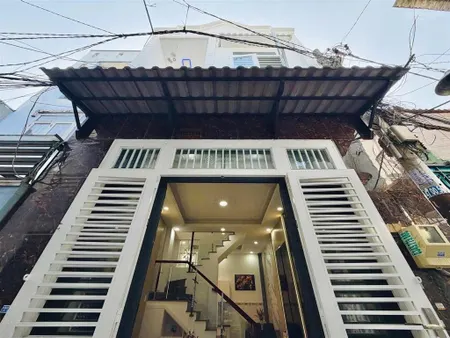 Chỉ 2 tỷ 850 sở hữu ngay 60m2 nhà quận 11 tọa độ vàng bình thới