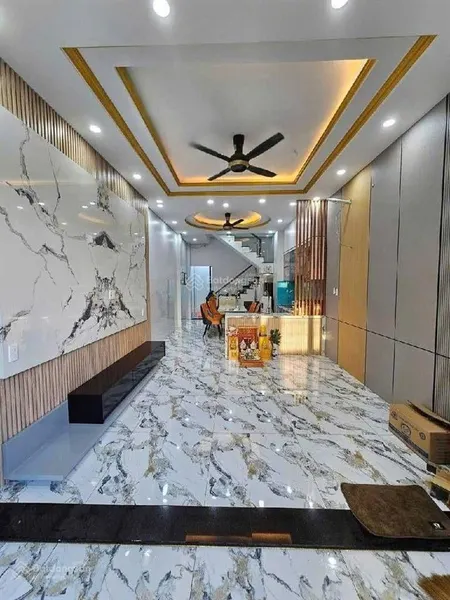 Nhà 3 tầng hxh cạnh vinhomes q9 chỉ 5.2 tỷ nhà mới full nội thất hẻm thông xe hơi đậu cửa