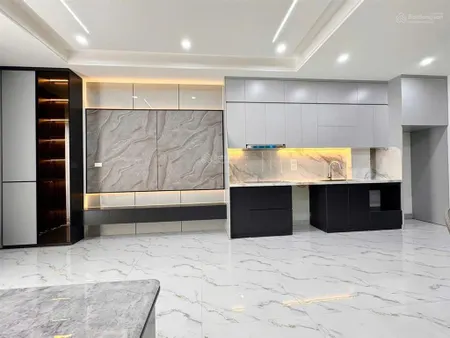 Bán nhà xuân la 50m 5t thang máy, mt rộng, gần võ chí công