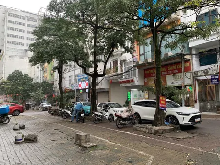 Dãn dân xuân đỉnh 120m2, mặt tiền 7,4m vỉa hè ô tô tránh giá quá hời rất thích hợp xây vp