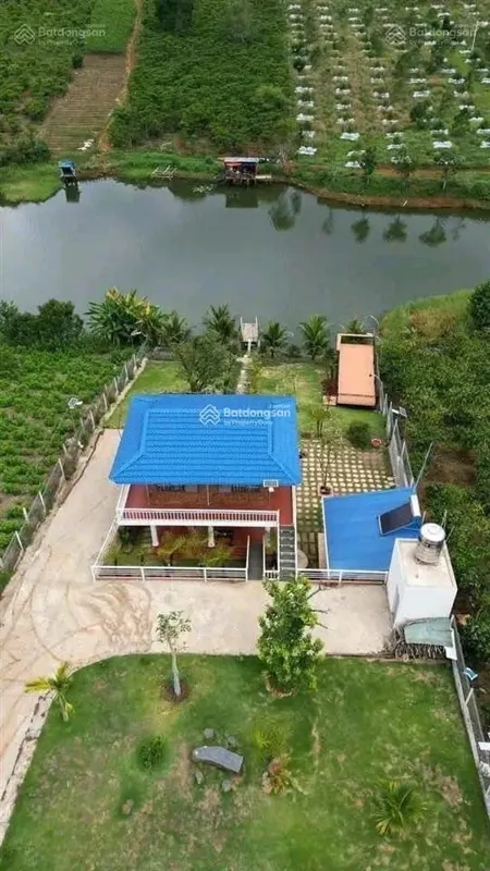Bán nhanh lô đất view hồ đẹp 23x82,3m, 1893m2 có sẵn nhà homestay sân vườn nghỉ dưỡng