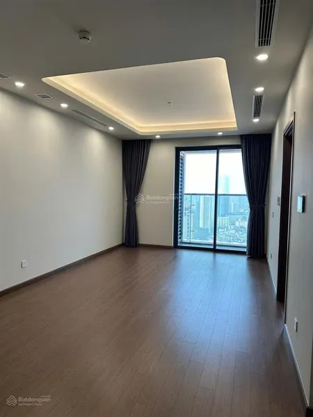 Chuyển công tác nên cần bán gấp căn 2 ngủ 88m cc the matrixone, giá 10,2tỷ, sẵn sổ full đồ nội thất