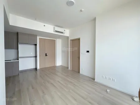 Bán căn 2pn2wc tòa d tầng view nội khu 4,65 tỷ 0941 556 ***